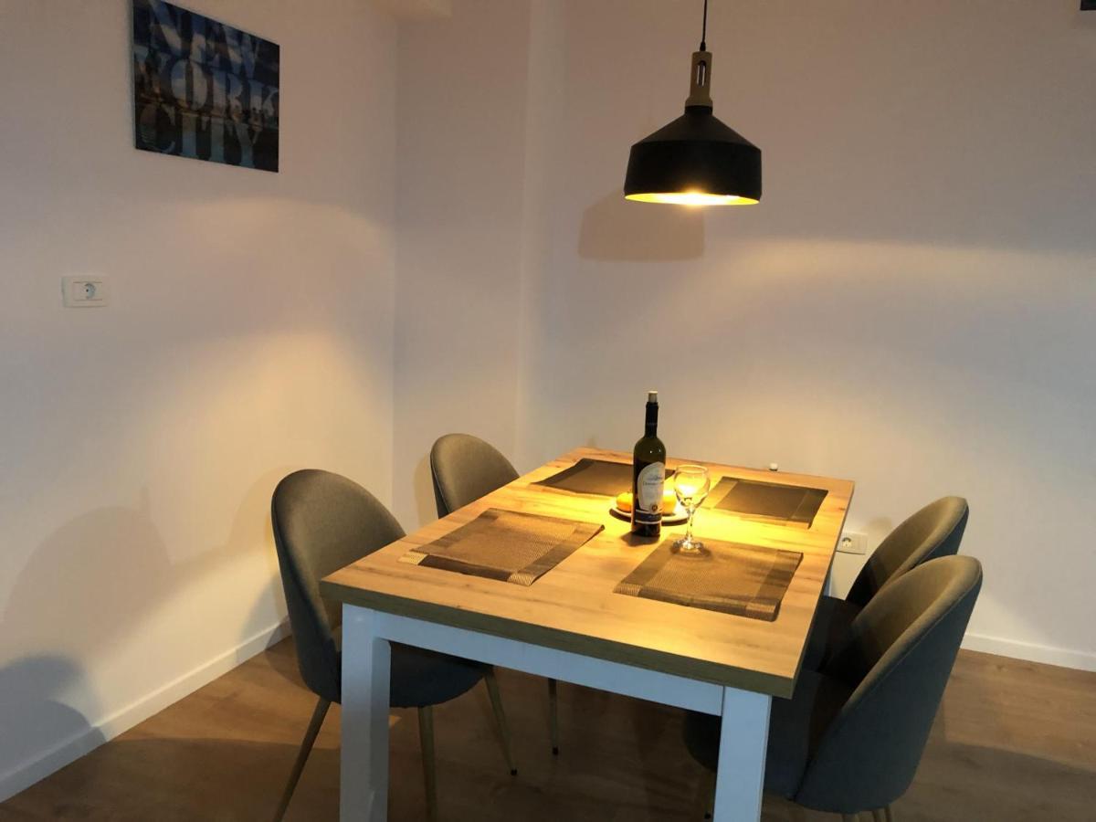 Chronos Apartment - Modern And Stylish Тимишоара Экстерьер фото